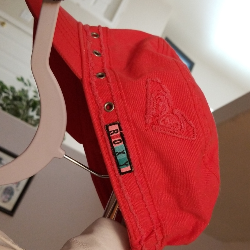 Roxy hat